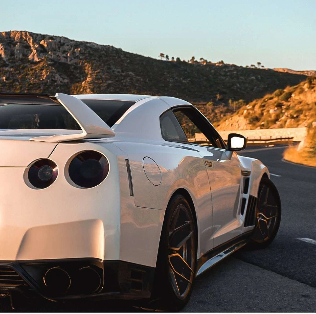 Nissan GT-R