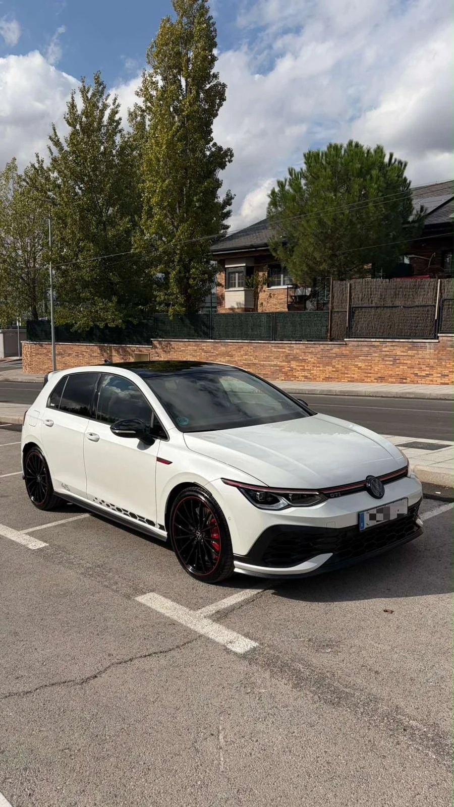 Volkswagen Golf GTI