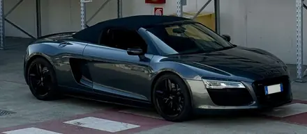 Audi R8