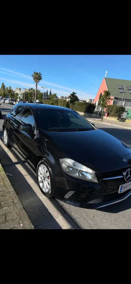Mercedes-Benz A 180
