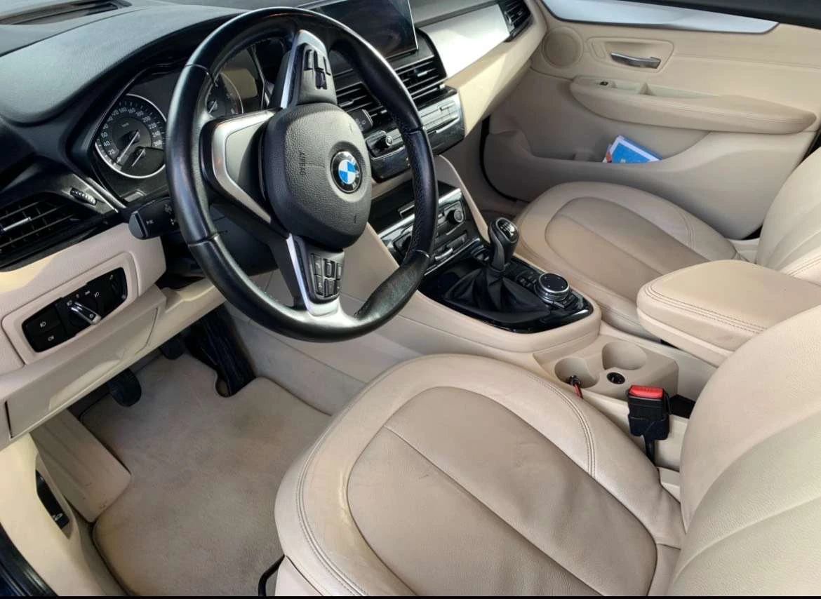 BMW 218