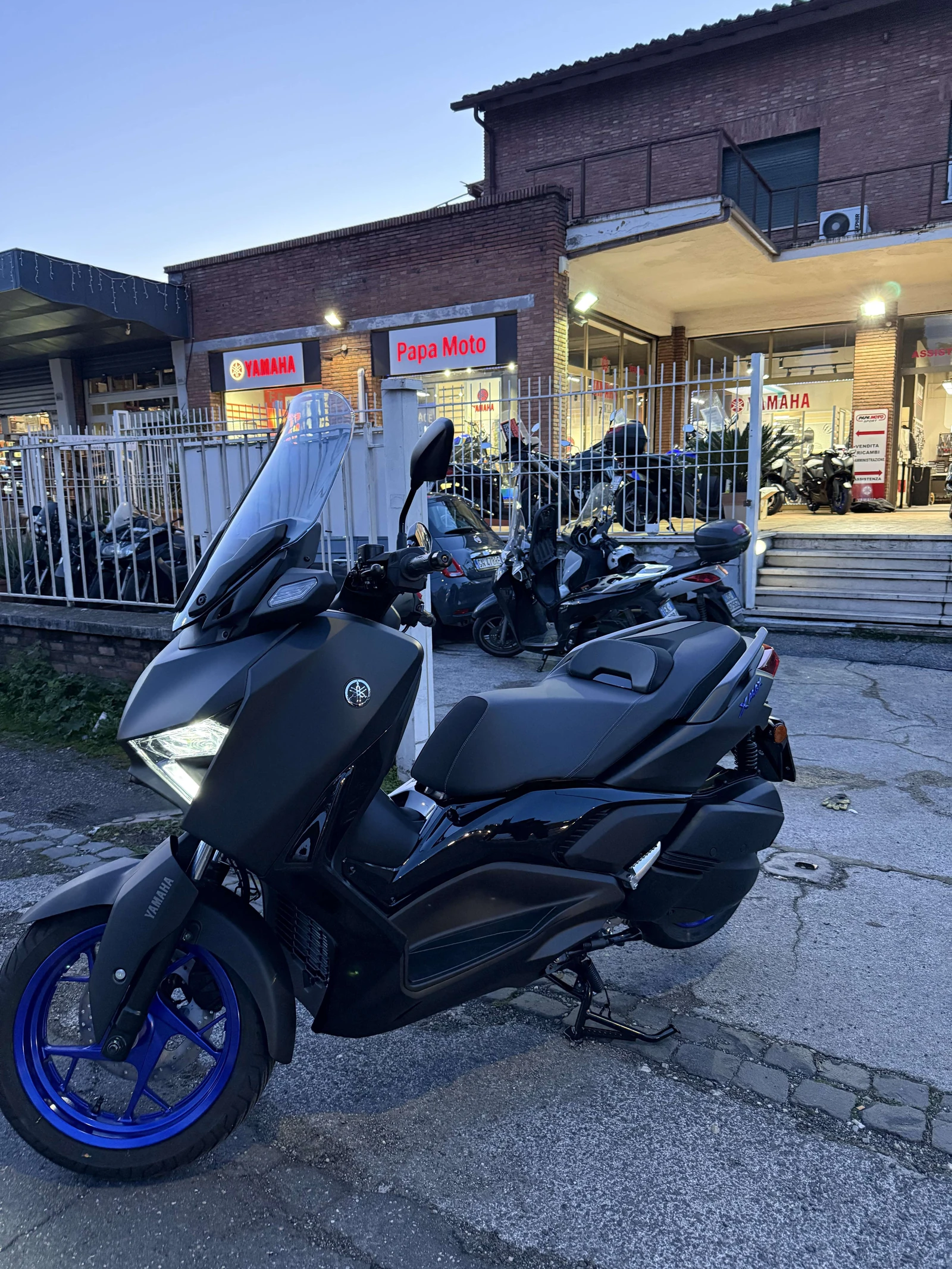Yamaha X-Max 300