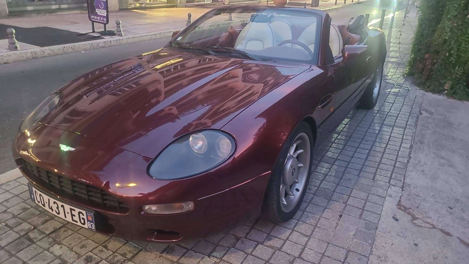 Aston Martin Volante undefined