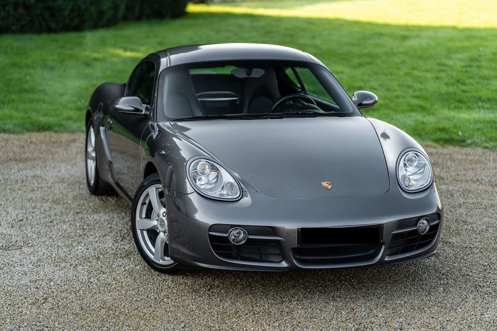 Porsche Cayman undefined