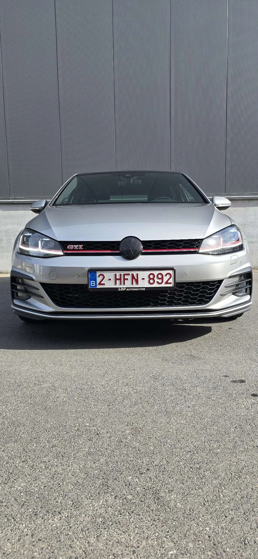 Volkswagen Golf GTI
