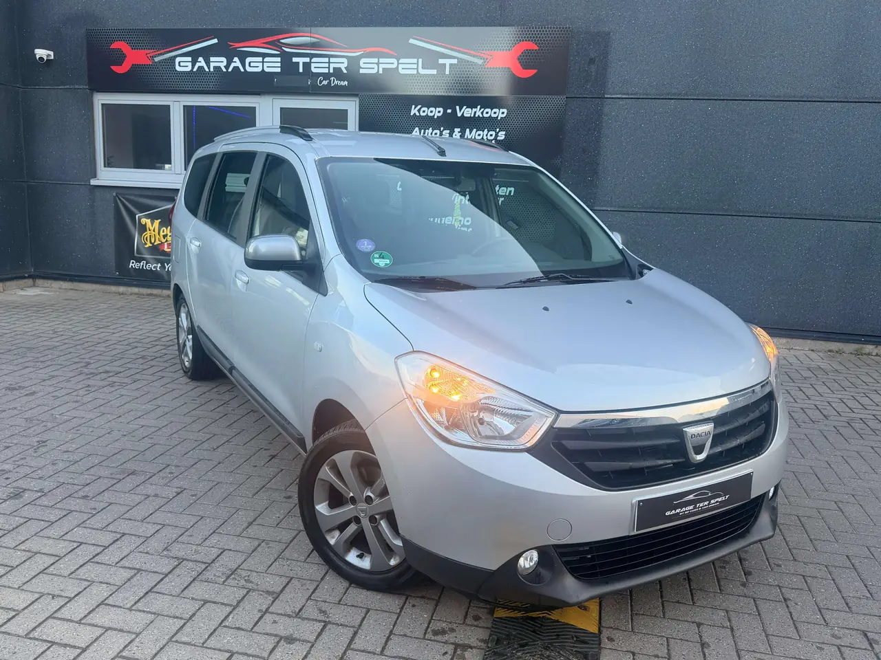 Dacia Lodgy 2015