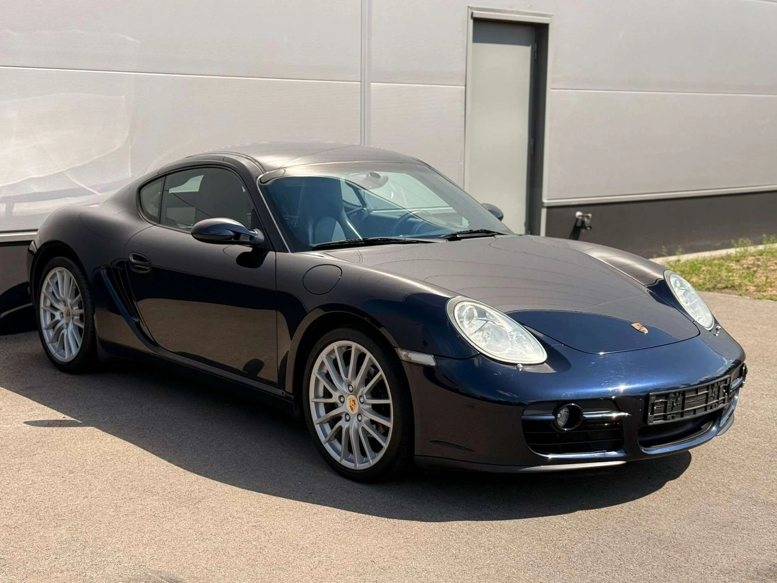 Porsche Cayman undefined