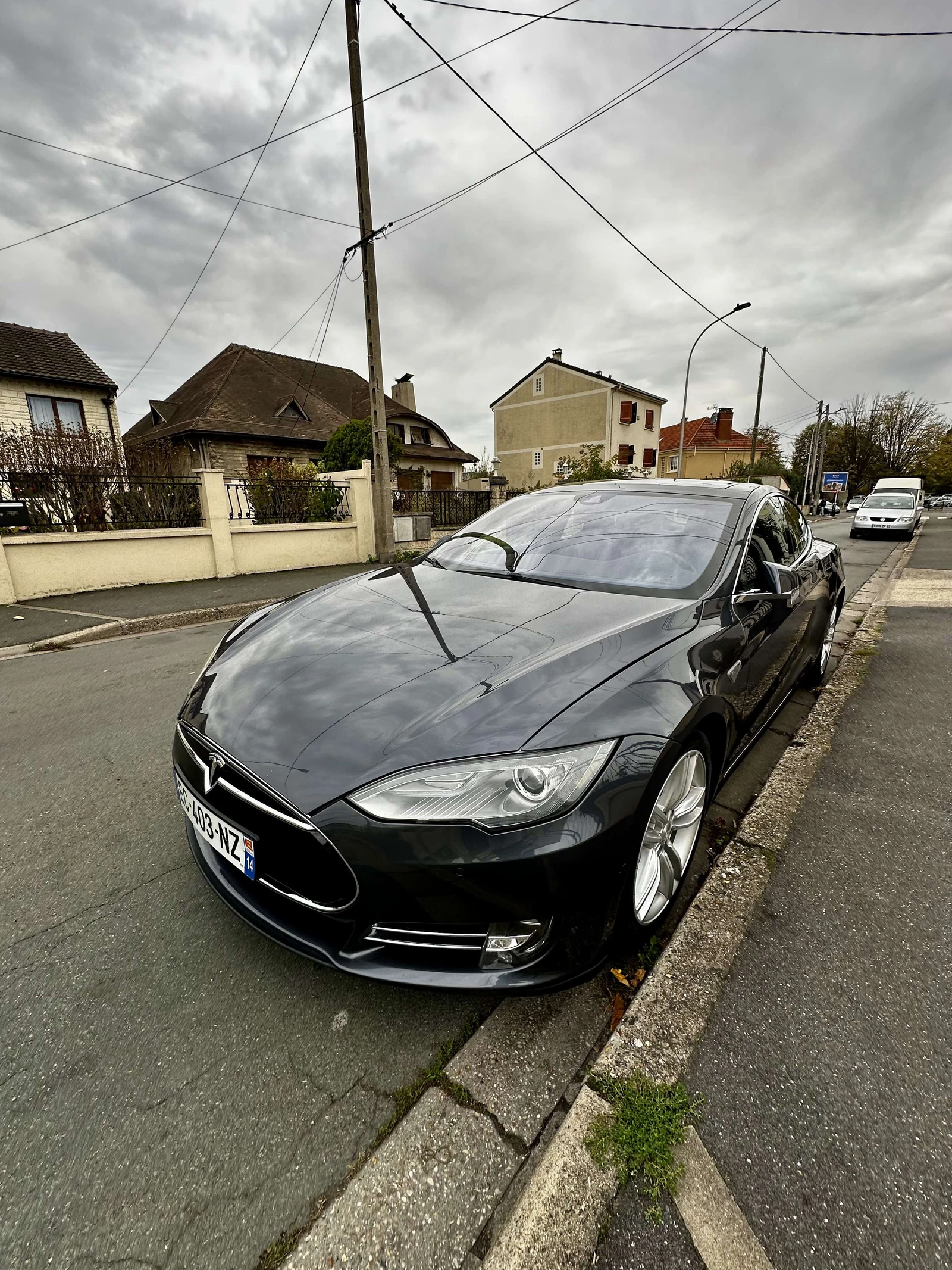 Tesla Model S null