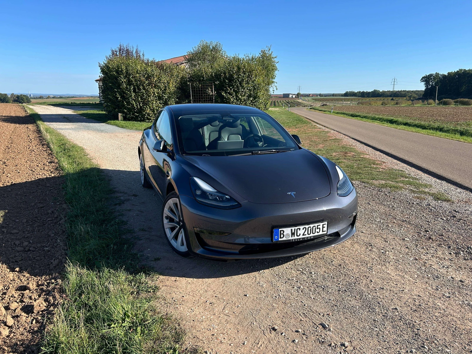 Tesla Model 3 undefined
