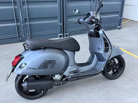 Vespa GTS Super Sport 300
