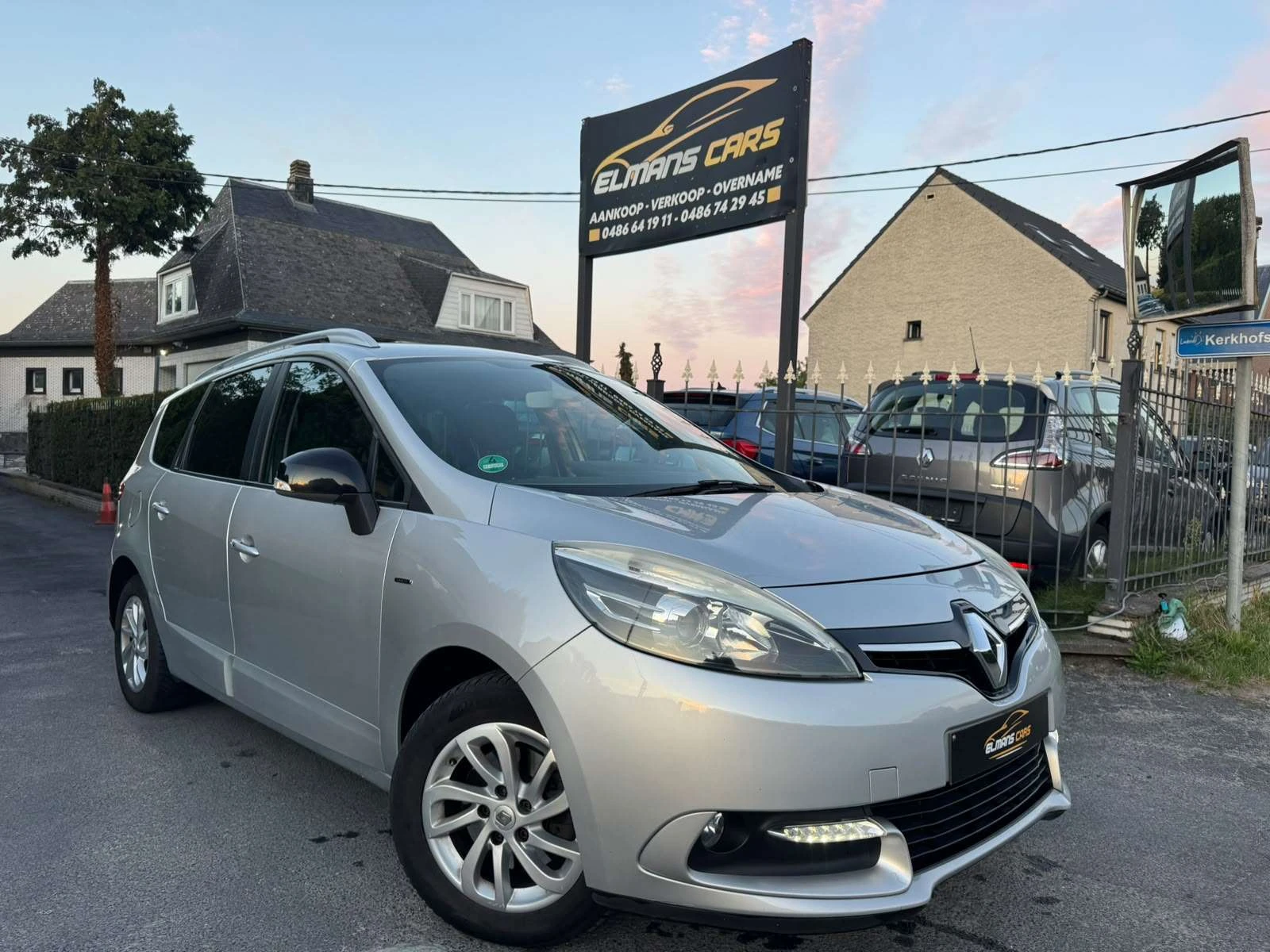 Renault Grand Scenic 2015