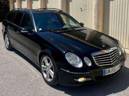 Mercedes-Benz E 280