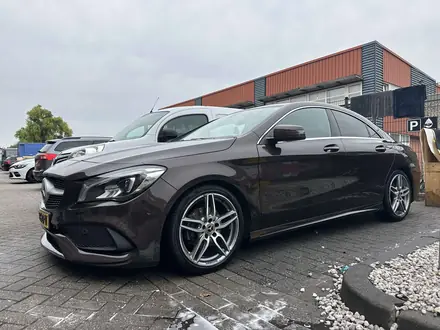 Mercedes-Benz CLA 180