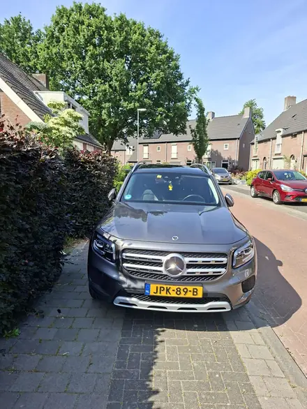 Mercedes-Benz GLB 250