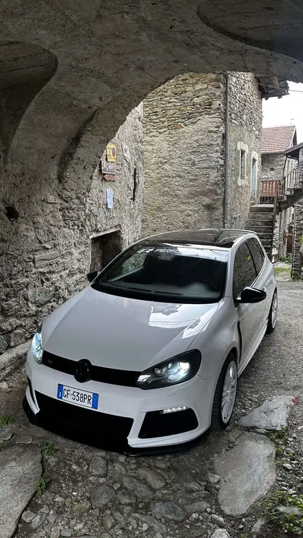 Volkswagen Golf R