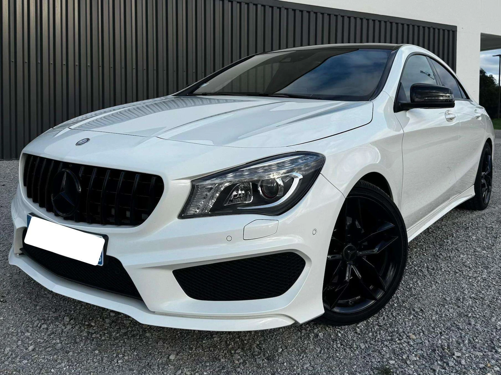 Mercedes-Benz CLA 200