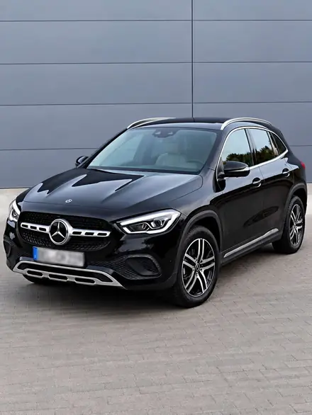 Mercedes-Benz GLA 200
