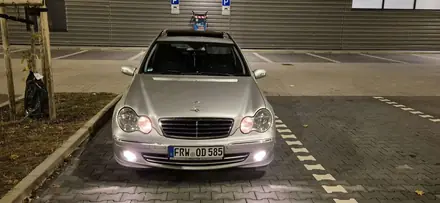 Mercedes-Benz C 220